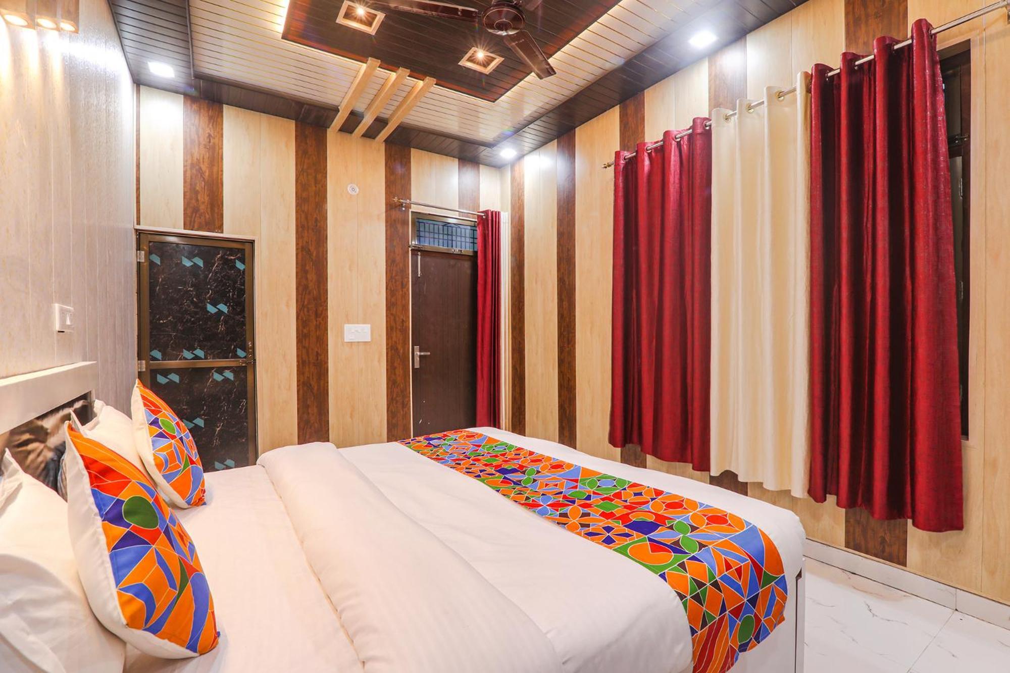 Fabhotel Uma Yugul Ayodhya Екстер'єр фото