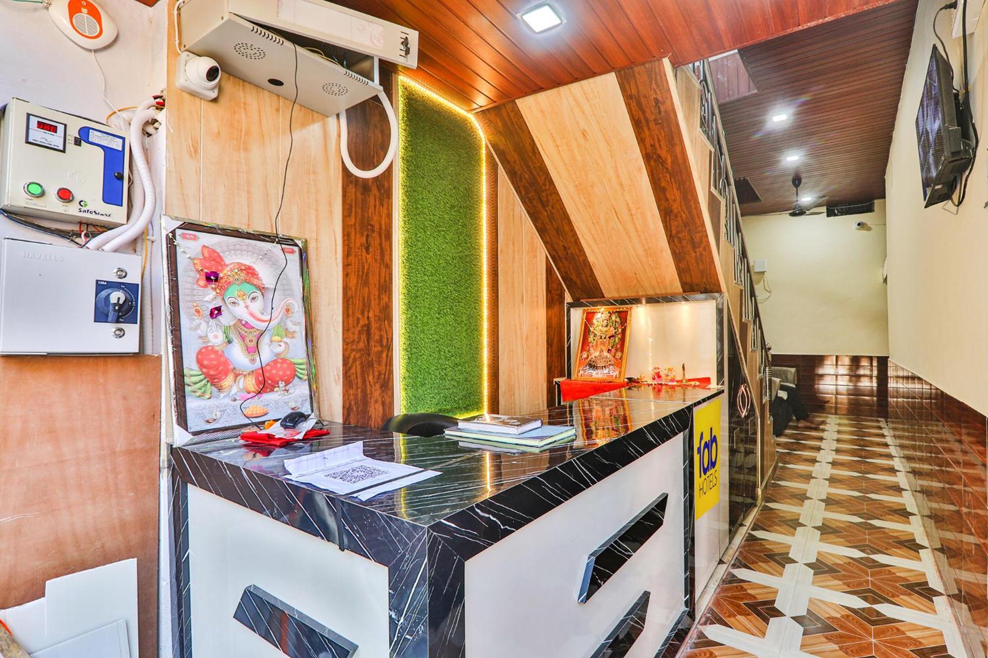Fabhotel Uma Yugul Ayodhya Екстер'єр фото